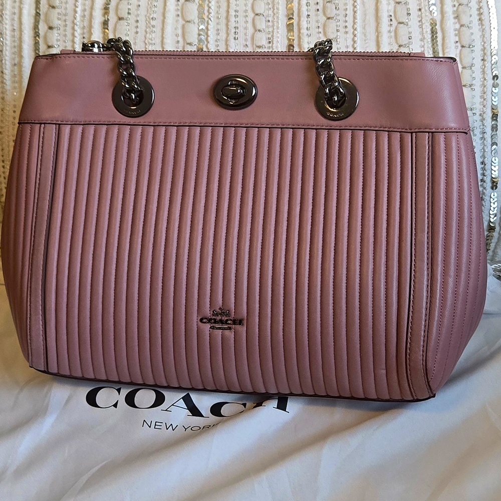 Coach Mauve Quilted Shoulder Bag